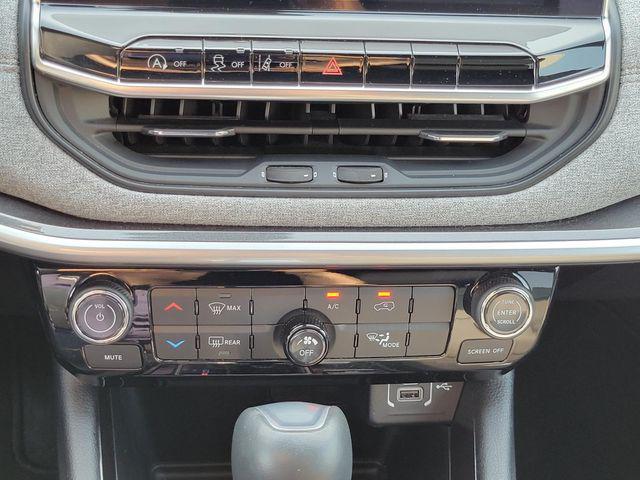 2023 Jeep Compass Latitude Lux FWD