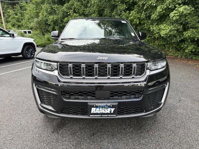 2026 Jeep Grand Cherokee GRAND CHEROKEE LIMITED 4X4 2026 Jeep Grand Cherokee GRAND CHEROKEE LIMITED 4X4
