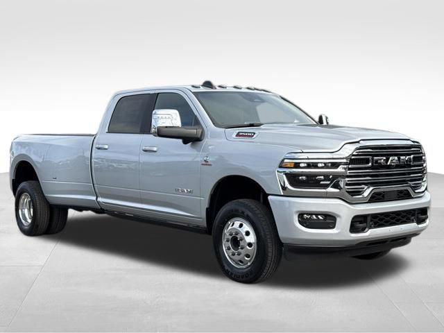 2026 RAM Ram 3500 RAM 3500 LARAMIE CREW CAB 4X4 8 BOX