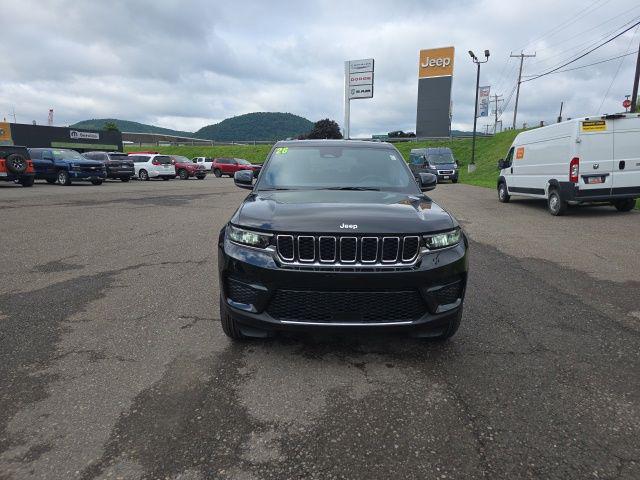 2026 Jeep Grand Cherokee GRAND CHEROKEE LAREDO 4X4 2026 Jeep Grand Cherokee GRAND CHEROKEE LAREDO 4X4
