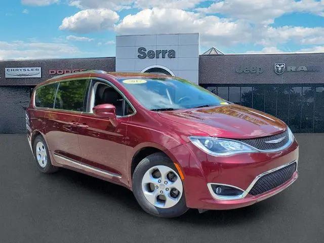 2017 Chrysler Pacifica Touring-L Plus for sale in Orion Township, MI