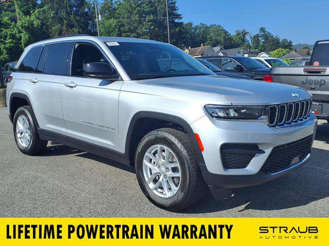 2026 Jeep Grand Cherokee Laredo X 4x4 for sale in Wheeling, WV