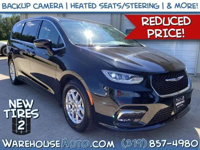 2025 Chrysler Pacifica Select for sale in Swisher, IA