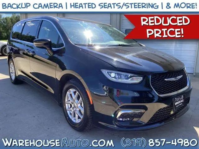 2025 Chrysler Pacifica Select for sale in Swisher, IA