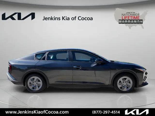 2026 Kia K4 LX