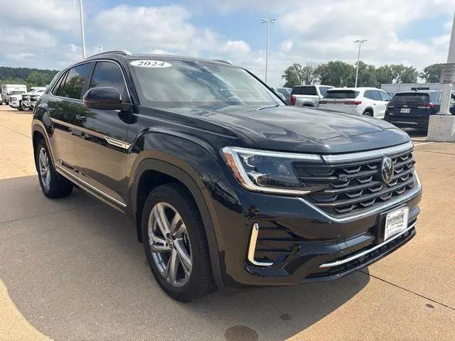 2024 Volkswagen Atlas Cross Sport 2.0T SEL R-Line for sale in Fort Madison, IA