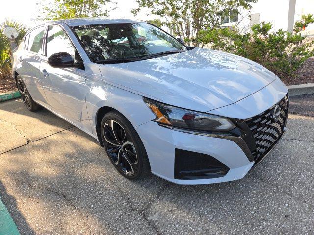 2023 Nissan Altima SR FWD for sale in Titusville, FL