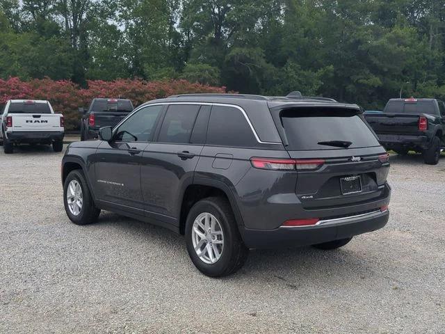 2026 Jeep Grand Cherokee GRAND CHEROKEE LAREDO X 4X4