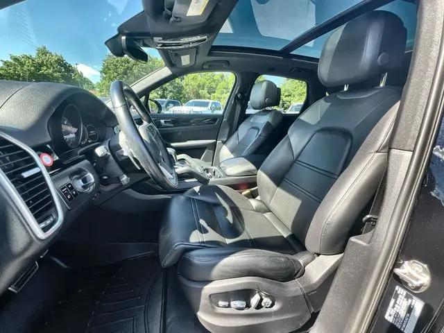 2020 Porsche Cayenne S