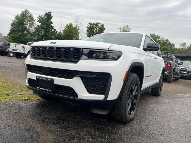 2026 Jeep Grand Cherokee L GRAND CHEROKEE L LAREDO ALTITUDE 4X4 2026 Jeep Grand Cherokee L GRAND CHEROKEE L LAREDO ALTITUDE 4X4