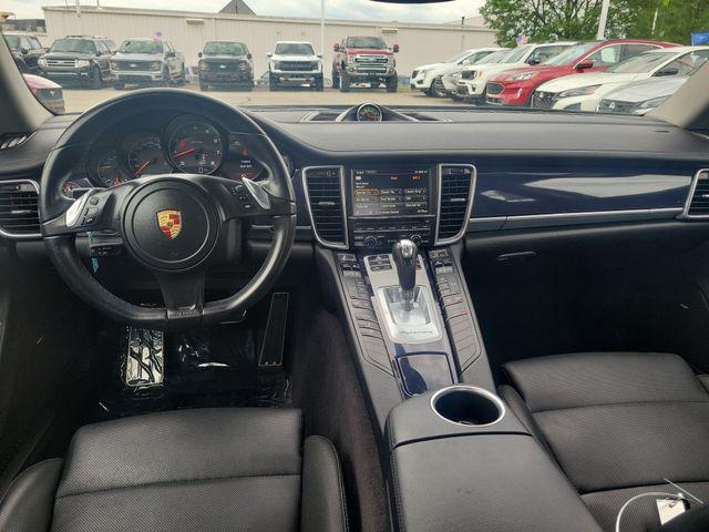 2015 Porsche Panamera 4