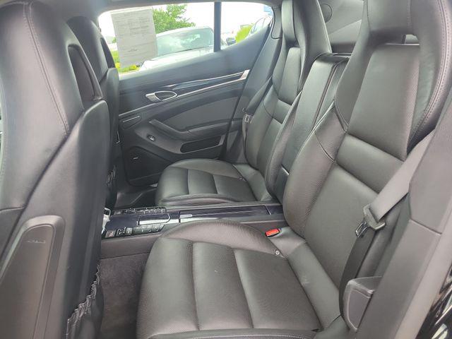 2015 Porsche Panamera 4