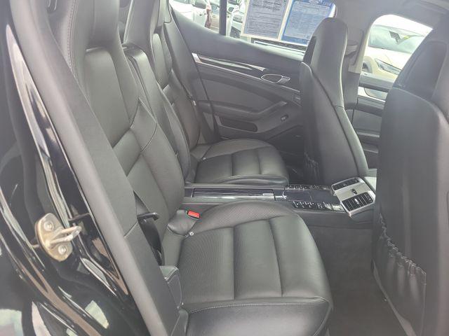 2015 Porsche Panamera 4