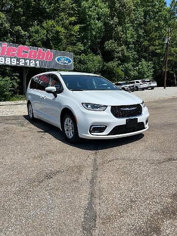 2023 Chrysler Pacifica Touring L for sale in Henderson, TN