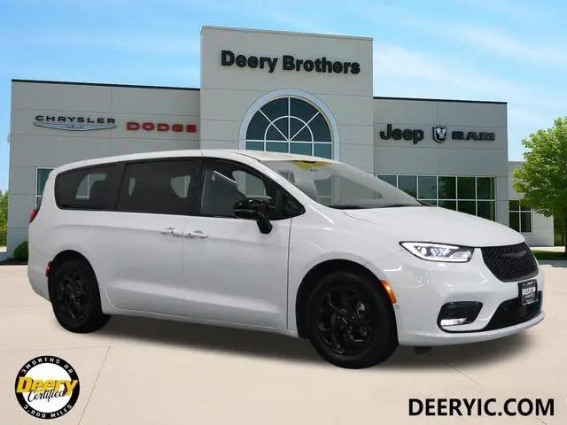 2024 Chrysler Pacifica Hybrid S Appearance Pkg for sale in Iowa City, IA