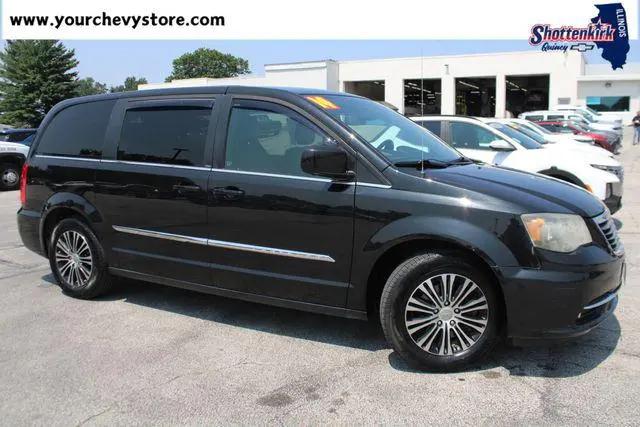 2014 Chrysler Town & Country S for sale in Quincy, IL