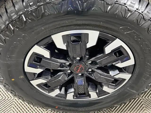 2023 Nissan Frontier Crew Cab PRO-4X 4x4