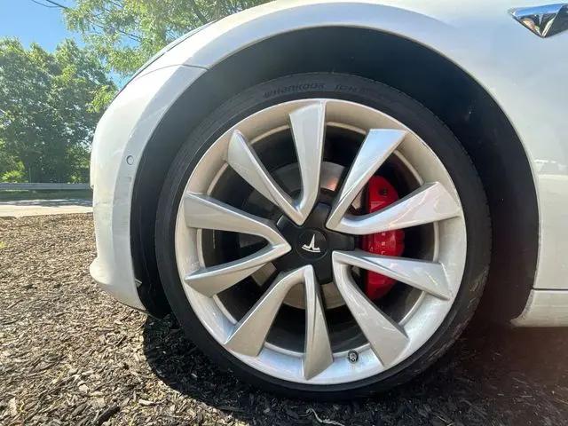 2019 Tesla Model 3 Performance