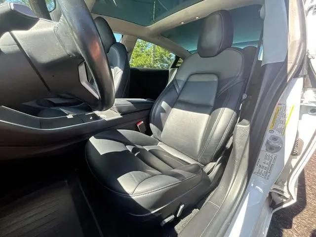 2019 Tesla Model 3 Performance
