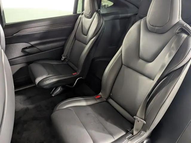 2022 Tesla Model X Dual Motor All-Wheel Drive