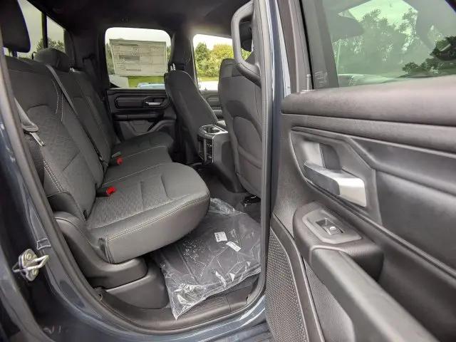 2026 Ram 1500 Express Quad Cab 4x4 64 Box