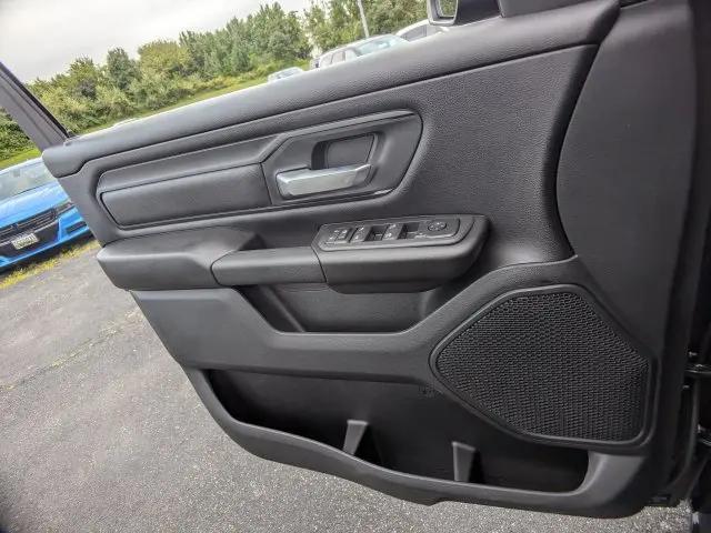 2026 Ram 1500 Express Quad Cab 4x4 64 Box