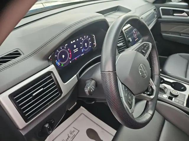 2023 Volkswagen Atlas 3.6L V6 SEL R-Line Black