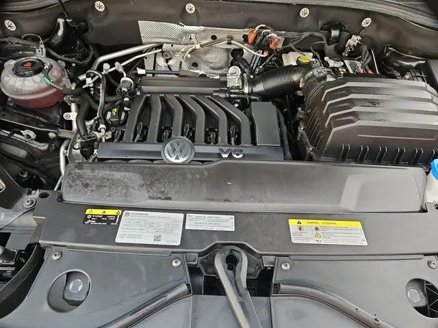 2023 Volkswagen Atlas 3.6L V6 SEL R-Line Black