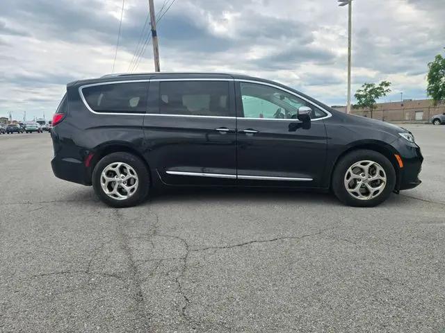 2021 Chrysler Pacifica Limited AWD