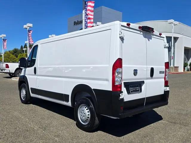 2025 Ram ProMaster 2500 Cargo Van Tradesman Low Roof 136 WB w/Pass Seat