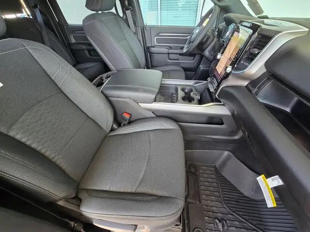 2026 Ram 2500 Big Horn Crew Cab 4x4 8 Box