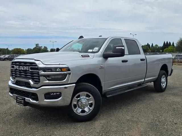 2026 Ram 3500 Tradesman Crew Cab 4x4 8 Box