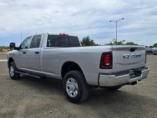 2026 Ram 3500 Tradesman Crew Cab 4x4 8 Box