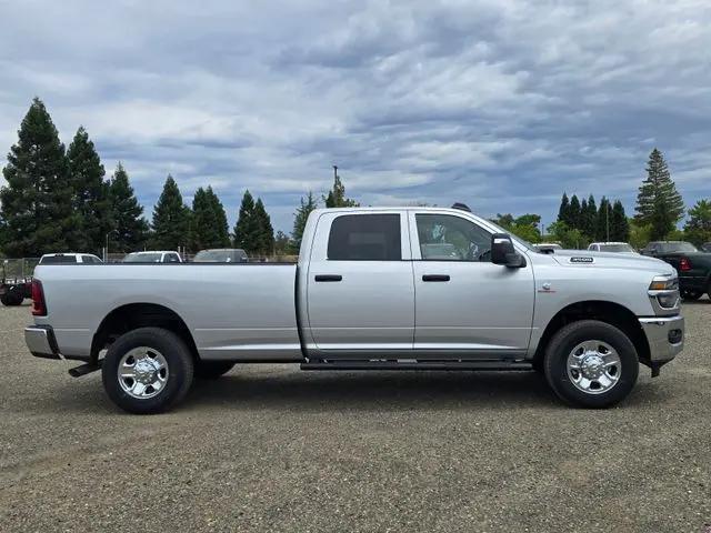 2026 Ram 3500 Tradesman Crew Cab 4x4 8 Box