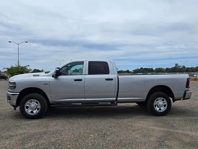 2026 Ram 3500 Tradesman Crew Cab 4x4 8 Box