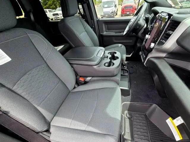 2026 Ram 3500 Tradesman Crew Cab 4x4 8 Box
