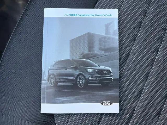 2022 Ford Edge SE