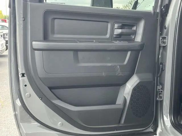 2026 Ram 2500 Black Express Crew Cab 4x4 64 Box