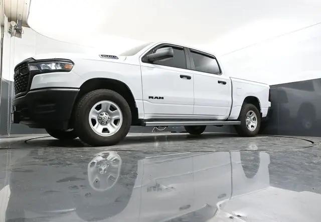 2025 Ram 1500 Tradesman Crew Cab 4x4 57 Box