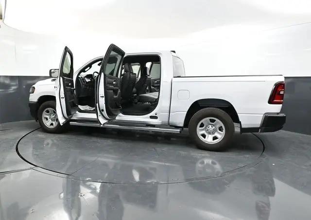 2025 Ram 1500 Tradesman Crew Cab 4x4 57 Box