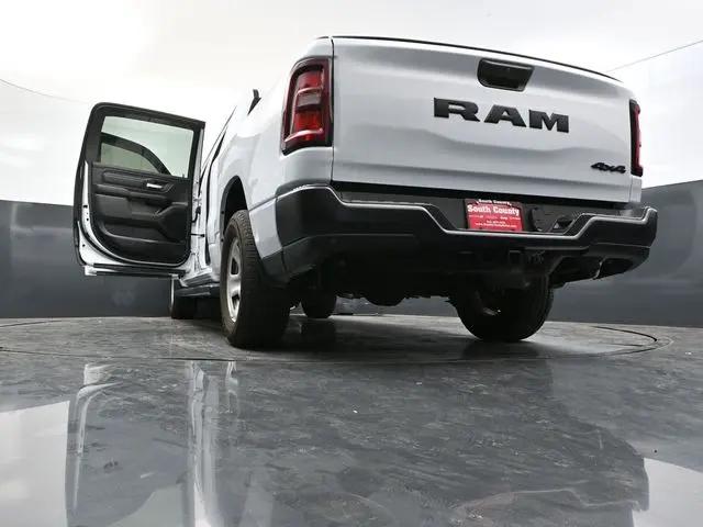 2025 Ram 1500 Tradesman Crew Cab 4x4 57 Box