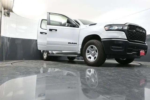 2025 Ram 1500 Tradesman Crew Cab 4x4 57 Box