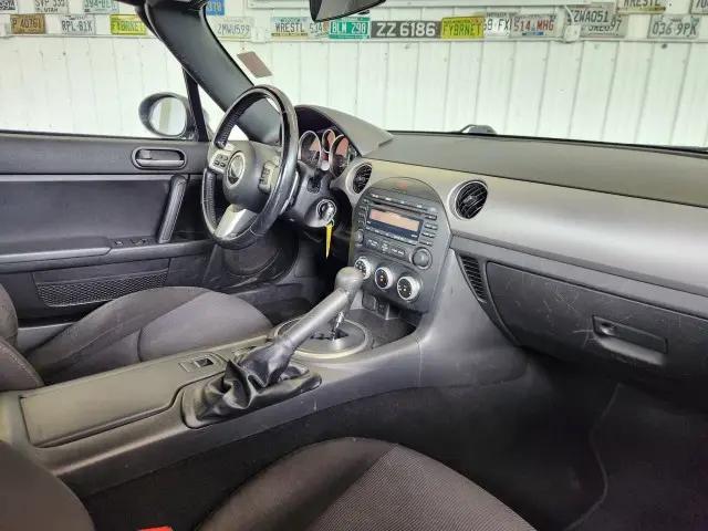 2012 Mazda MX-5 Sport
