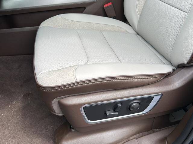 2026 Ram 1500 Laramie Crew Cab 4x4 57 Box