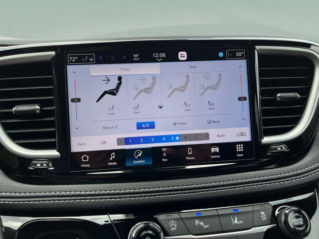 2027 Chrysler Pacifica Limited