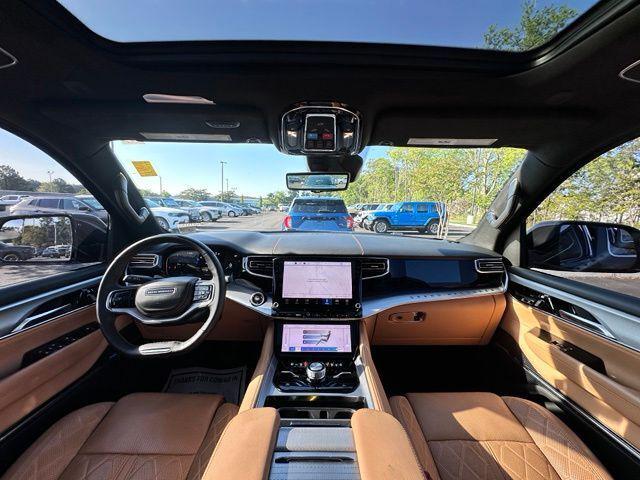 2023 Wagoneer Grand Wagoneer L Series III 4x4 2023 Wagoneer Grand Wagoneer L Series III 4x4