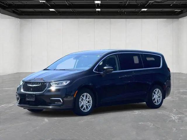 2023 Chrysler Pacifica Touring L for sale in Okemos, MI