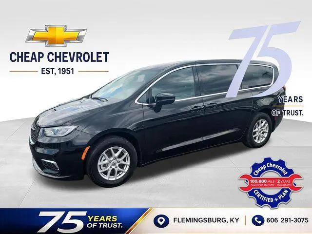 2025 Chrysler Pacifica Select for sale in Flemingsburg, KY