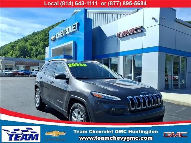 2017 Jeep Cherokee Latitude 4x4 for sale in Huntingdon, PA
