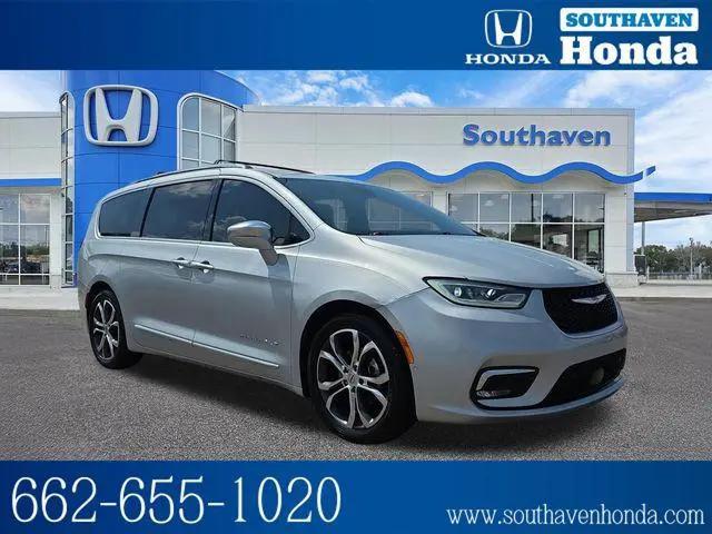 2022 Chrysler Pacifica Pinnacle for sale in Southaven, MS
